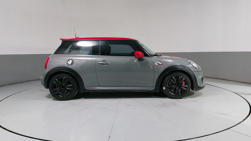 Mini John Cooper Works 2.0 JOHN COOPER WORKS HOT CHILI AT