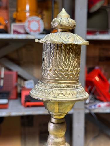 Pie Lampara Bronce Antiguo Repintado Para Reparar Repuesto Blanco Dorado Oscuro (Usado)
