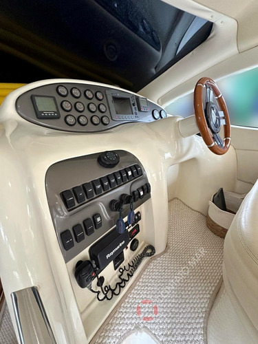 Intermarine 380 Full, Ano 2007, D6 370hp 620 Horas
