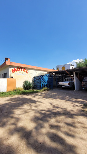 Terreno Urbano Con Construcciones Varias Negocio En Funcionamiento Y Varias Casas Alquiladas Con Renta