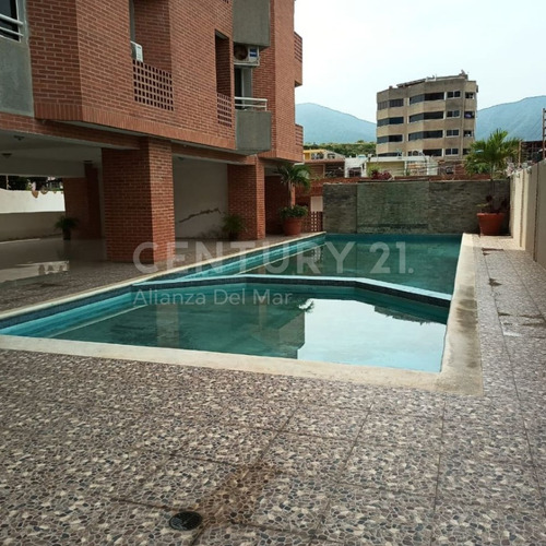 Imagen 13 de 13 de Apartamento Completamente Renovado Y Equipado En Playa Grande ¡vive La Vida De Tus Sueños En Este Oasis De Comodidad Y Elegancia!