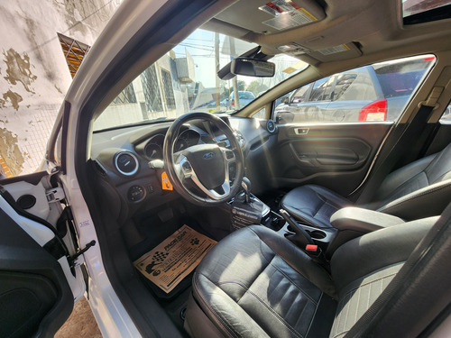 Ford Fiesta Kinetic 1.6 Titanium Powershift 120cv