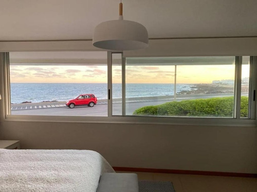 Imagen 6 de 16 de Espectacular Apartamento De 4 Dormitorios En Edificio Frente Al Mar A La Venta