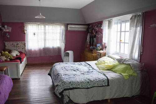 Imagen 18 de 29 de Casa En Venta 5 Ambientes Martinez