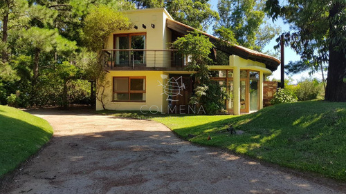 Muy Buena Casa En Solanas A 2 Cuadras De La Playa