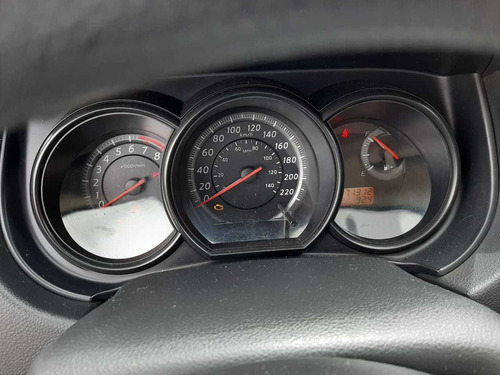 Nissan 2012 Tiida