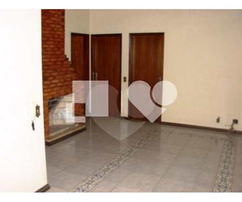 Imagem 9 de 13 de Vende Casa 03 Dormitórios, Garagem 03 Carros, Piscina E Churrasqueira. - Reo417237