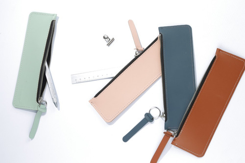 Small Flat Pencil Case - Cartuchera Flat Color Petróleo