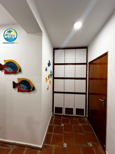 Apartamento En Venta De 3 Habitaciones En Res. La Corina