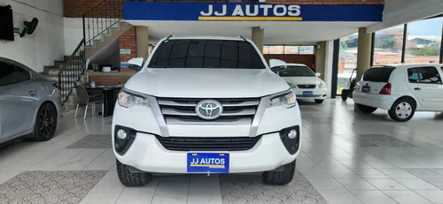 Toyota Fortuner 2.4 Street At 7As