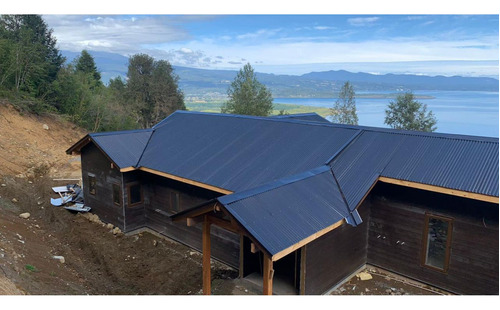 Casa  En Construcción Con Impactante Vista Al Lago Y Volcan