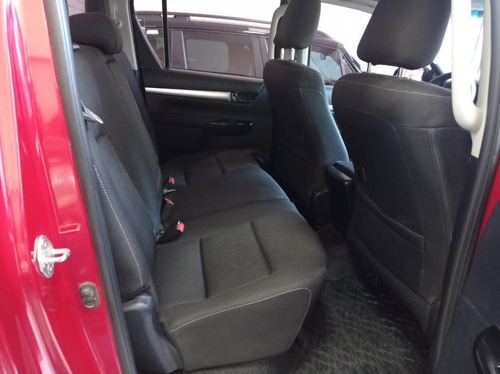 Imagen 11 de 13 de Toyota Hilux Sr 4x4 2019 67500 Kms Permuto Carlejunin