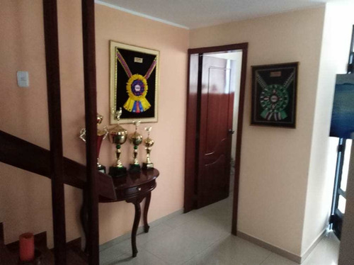 Imagen 10 de 12 de Casa En El Conjunto En River Park Latacunga