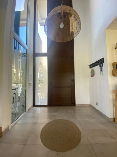 Casa En Venta En Pergamino Con Pileta