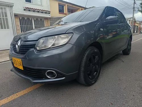 Renault Logan 1.6 Authentique Mt