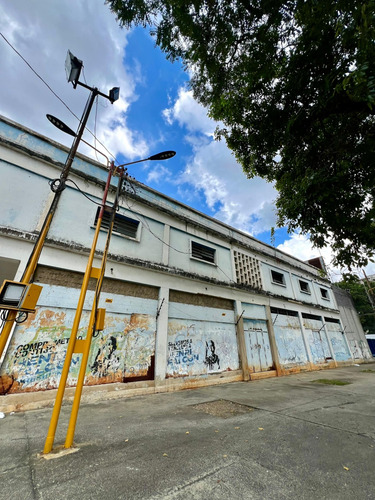 Edificio En Avenida Bolivar Norte, Valencia