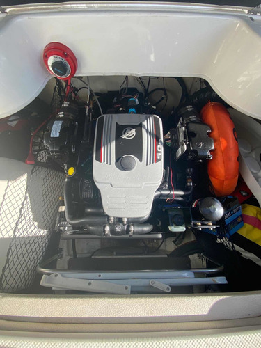 Lancha Open Larson Senza 226 Americana V8 Mercruiser Duo Pro