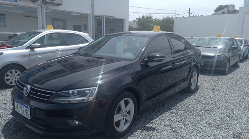 Imagen 1 de 14 de Volkswagen Vento 1.4 Highline 2017