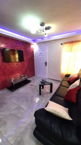 Imagen 4 de 12 de Exclusivo Y Moderno Townhouse En Ciudad Real