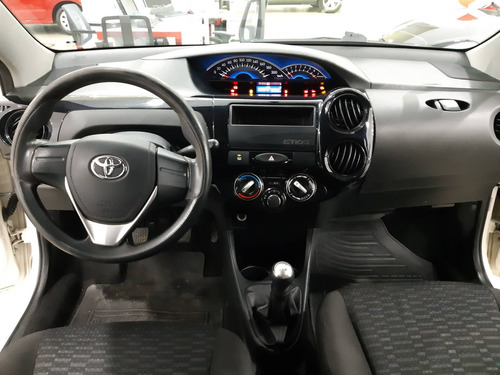 Toyota Etios 1.3 X 16v Flex 4p Manual