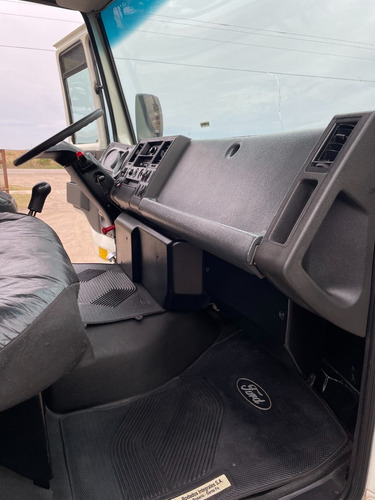 Ford Cargo 1722 2010