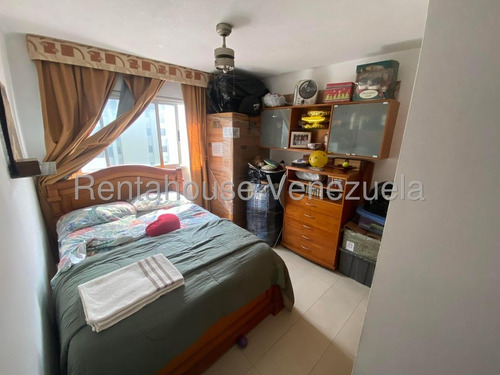Y.t. Apartamento En Venta, Bello Monte Mls #25-24423