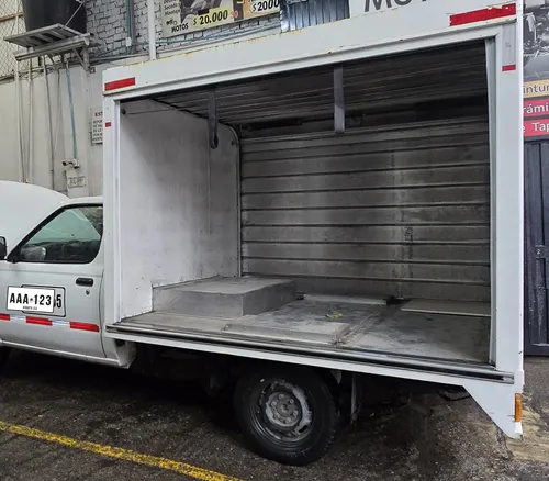 Nissan Frontier D22 4x2 Combustible Gas Gasolina Modelo 2