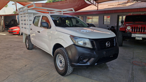 Nissan NP300 2.5 Doble Cabina S Aa Pack Seg Mt
