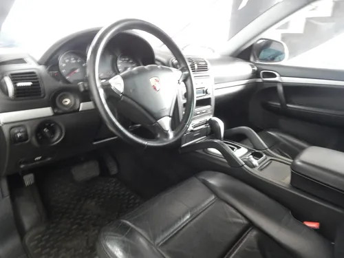 Porsche Cayenne 3.2 V6
