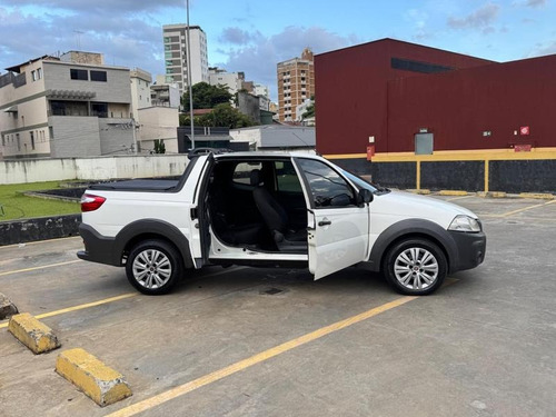 Fiat Strada 1.4 Hard Working Cab. Dupla Flex 3p