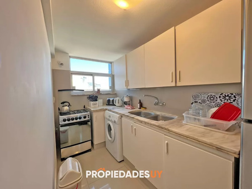 Venta En Peninsula, 2 Dormitorios 2 Baños