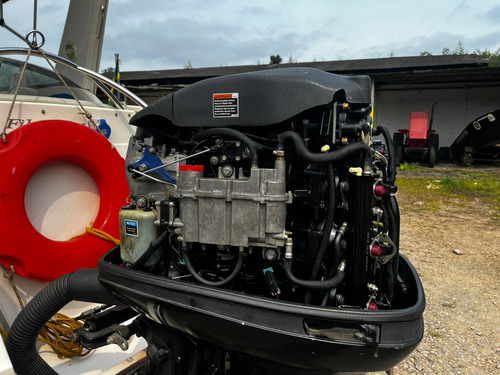 Lancha Focker 255 C/ Mercury Optimax 225 Hp 2014