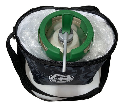 Imagem 4 de 5 de Bolsa Cooler Barril Heineken 5 Litros Com Espaço Gelo Preta