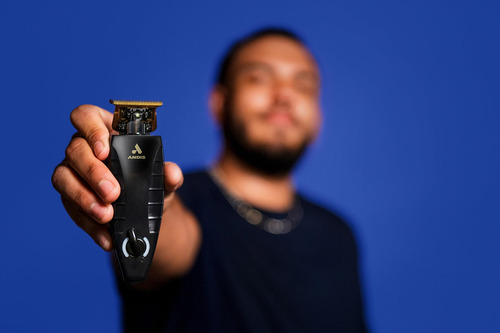 Andis 74150 Gtx-exo Professional Cord/cordless Lithium-ion Electric Beard & Hair Trimmer With Charging Stand, Black