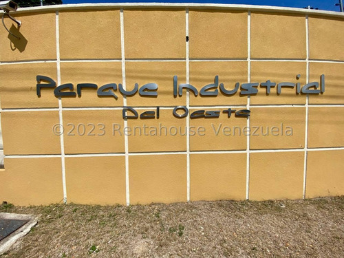 !!! Galpon En Venta Cuenta Con 2420 Mts2 Zona Industrial 2 Barquisimeto Tu Asesora Mehilyn Perez !!!