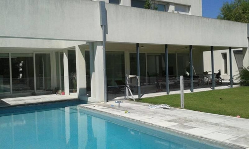 Imagen 2 de 16 de Casa En Venta En Santa Barbara