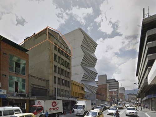 Imagen 10 de 12 de En Venta Local Sector Comercial El Hueco, Para Fábrica O Bodega!