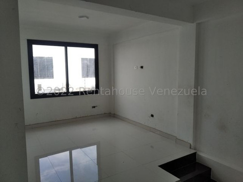 Imagen 12 de 30 de Casas En Venta En Avenida Intercomunal Cabudare , Lara #23-8763 Agente Inmobiliario Romer Gonzalez : 04147086673