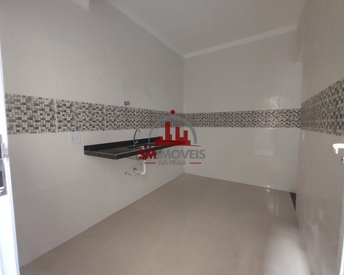 Imagem 5 de 9 de Comprar Casa Térrea Com Quintal Na Praia Grande, A Sm Imóveis Na Praia, Tem O Imóvel Certo Para Você. - Ca00299 - 68189203
