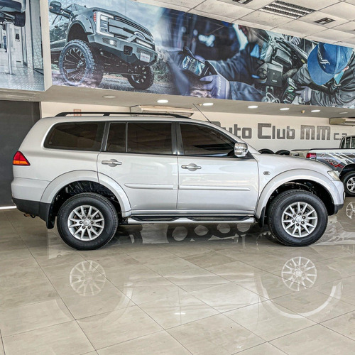 Imagen 3 de 14 de Mitsubishi Montero