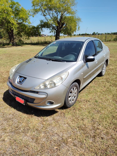 Peugeot 207 1.4 Sedan Xs