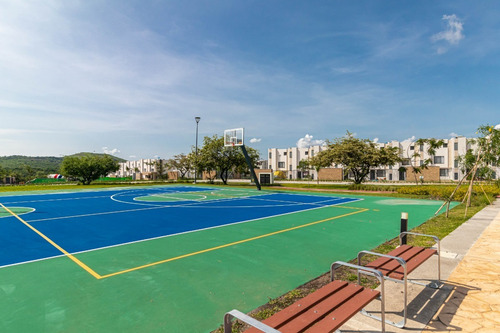 Imagen 27 de 28 de Casa En Venta Con Alberca, Canchas Deportivas,pista De Joggin Etc.