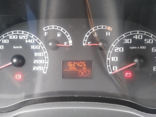 Imagen 12 de 13 de Fiat Strada 2005 1.8 Adventure