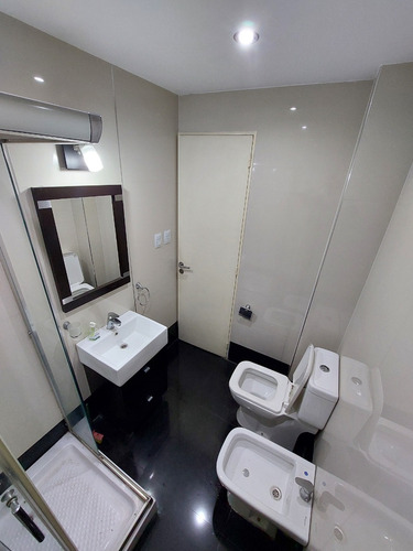 Departamento 3 Ambientes Impecable En Paternal, A Metros De Av San Martin.