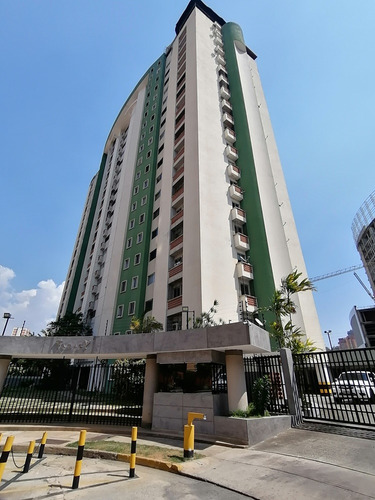 Iev Luxury Vende Apartamento En Resd. Taguay, Urb. Los Mangos C7059