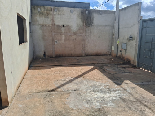 Casa Com 100mts Construído,3dormit Em Bady Basst Sp