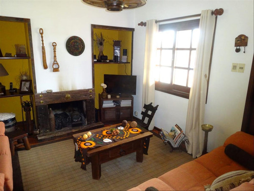 4 Dormitorios Casa Barros Blancos