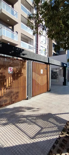 Imagen 6 de 13 de Edificio - Moron Sur