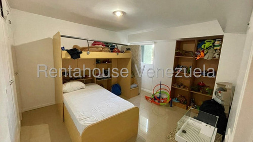 Los Naranjos 25-22644 Amplio Apto Completamente Remodeladoiluminación Natural Y Excelente Ventilación Gracias A Sus Grandes Ventanales Que Ofrecen Una Hermosa Vista Edf Bien Mantenido Con Vigilancia