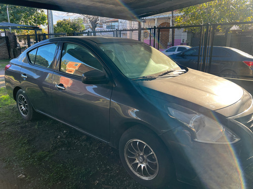 Nissan Versa 1.6 Sense Mt